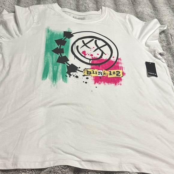 torrid Other - Torrid White Graphic T-Shirt